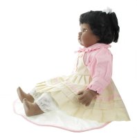 Mel-O-Design echte handbemalte Porzellanpuppe Baby Puppe 54 cm Mädchen Braun
